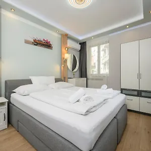 Palais Palffy Apartmanhotel